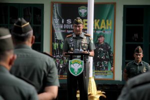 Dandim 0101/KBA Pimpin Upacara Kenaikan Pangkat 48 orang Personel