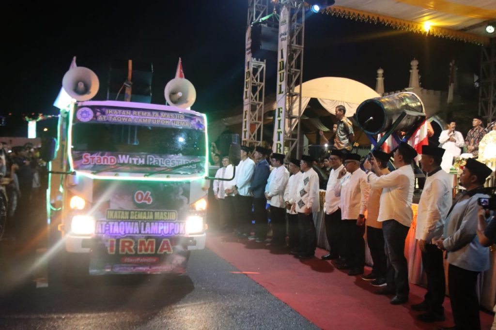 Kapolda Aceh Bersama Forkopimda Aceh Hadiri Pawai Takbir Idul Fitri 1445 H