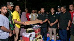Pj Bupati Iswanto Antar Bantuan Masa Panik Korban Kebakaran di KBJ