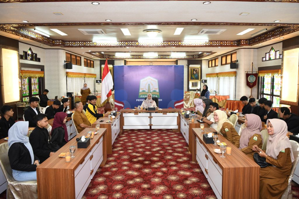 Mellani Dukung Marching Band Gita Handayani Terus Berkarya