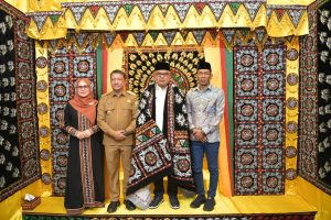 Tiba di Pendopo Bupati Aceh Tengah, Pj Gubernur Disambut Tari Munalo