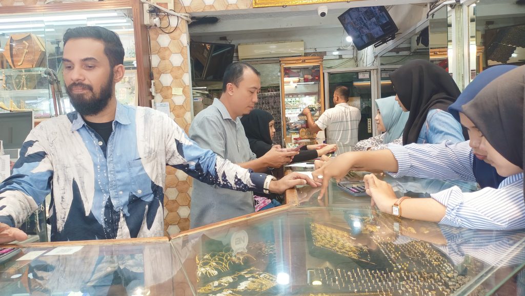Harga Emas di Banda Aceh Nyaris Tembus Rp4 Juta