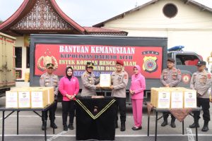 Bantuan Kemanusian dari Polda Aceh untuk Korban Banjir Lahar Dingin Tiba di Sumbar