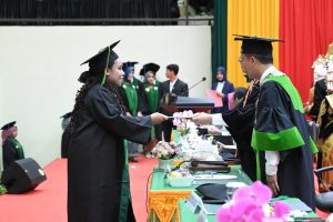 USK Wisudakan 1.496 Lulusan