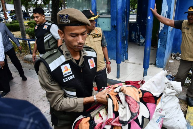 Belasan Gepeng Diamankan di Kawasan Simpang Lima