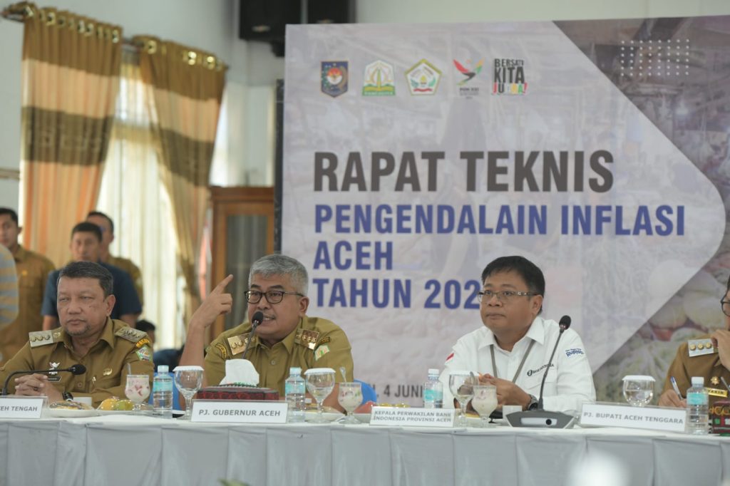Pj Gubernur Ikuti Rapat Teknis Pengendalian Inflasi Aceh di Takengon
