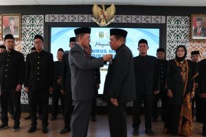 Amiruddin Lantik Pengurus MPD Kota Banda Aceh