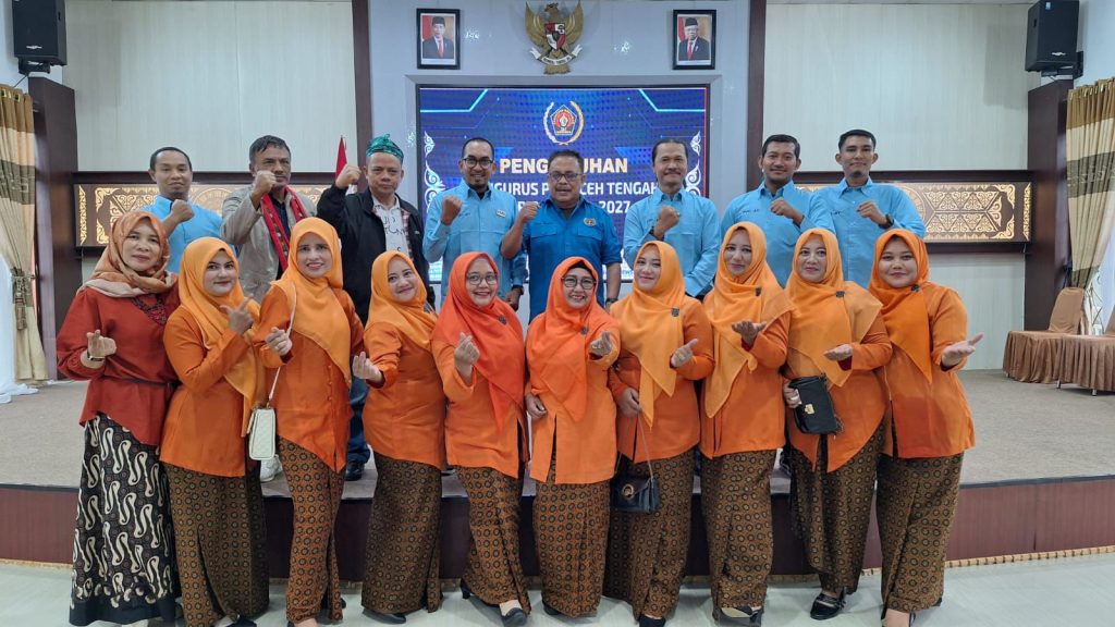 Dikukuhkan pada Acara KLB PWI, Ini Pengurus IKWI Aceh Tengah