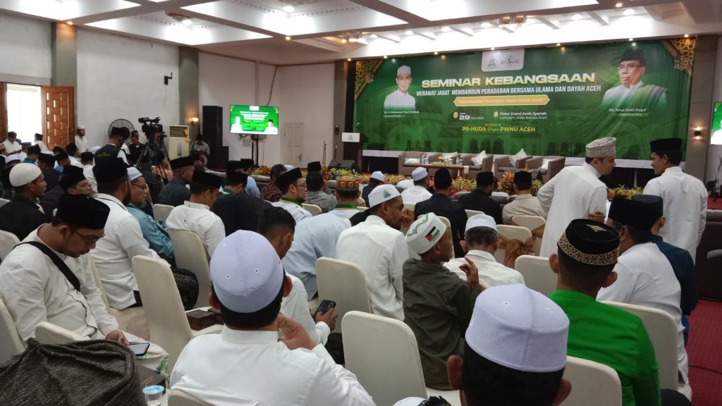 Wakili Pj Bupati Aceh Besar, Kadis Pendidikan Dayah Ikuti Seminar Kebangsaan
