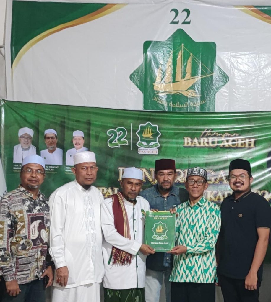 Maju Gubernur, Prof. Sanny Resmi Daftar ke Partai PAS Aceh