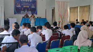 Jasa Raharja, Polres Aceh Barat, dan Mahasiswa Teuku Umar Gelar Sosialisasi Keselamatan di SMK N 2 Meulaboh
