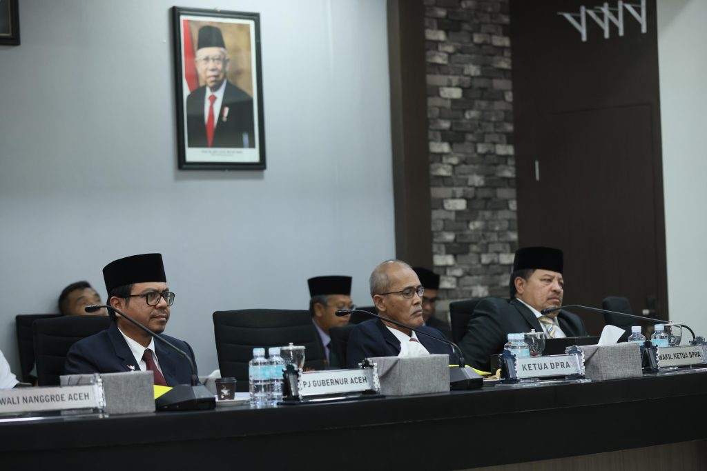 Seluruh Fraksi DPRA Setujui Ranqan Pertanggungjawaban APBA 2023 Diqanunkan