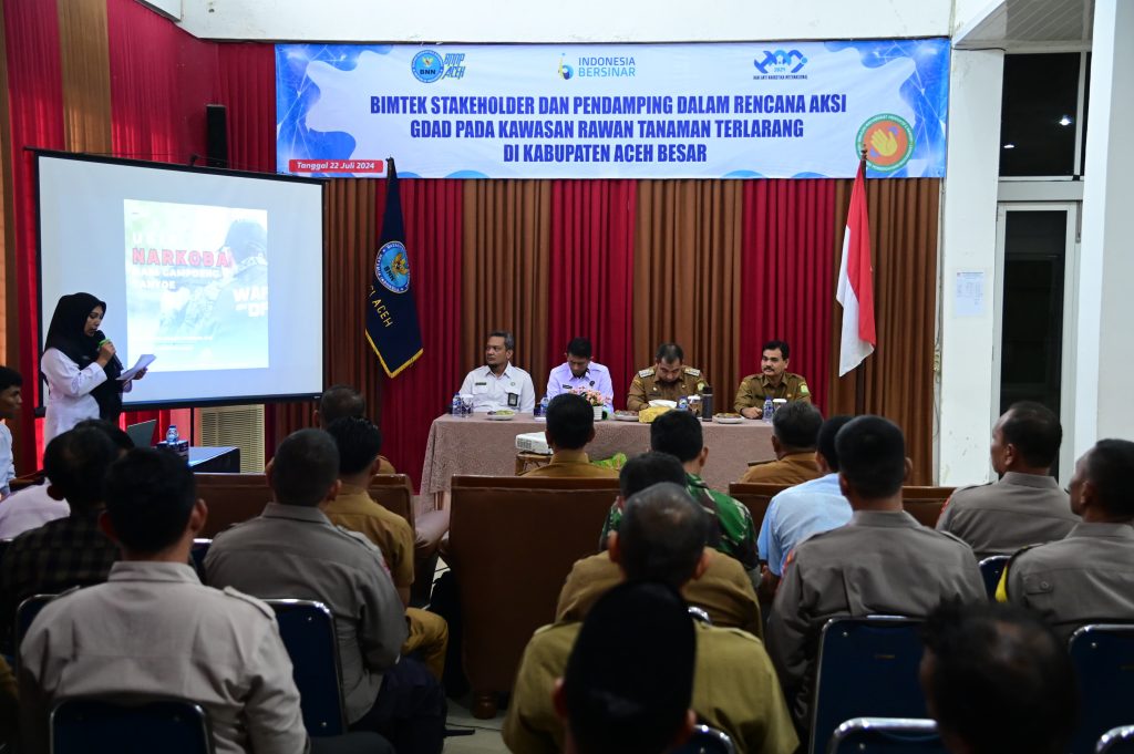 Pj Bupati Aceh Besar Ajak Masyarakat Jauhi Tanaman Terlarang