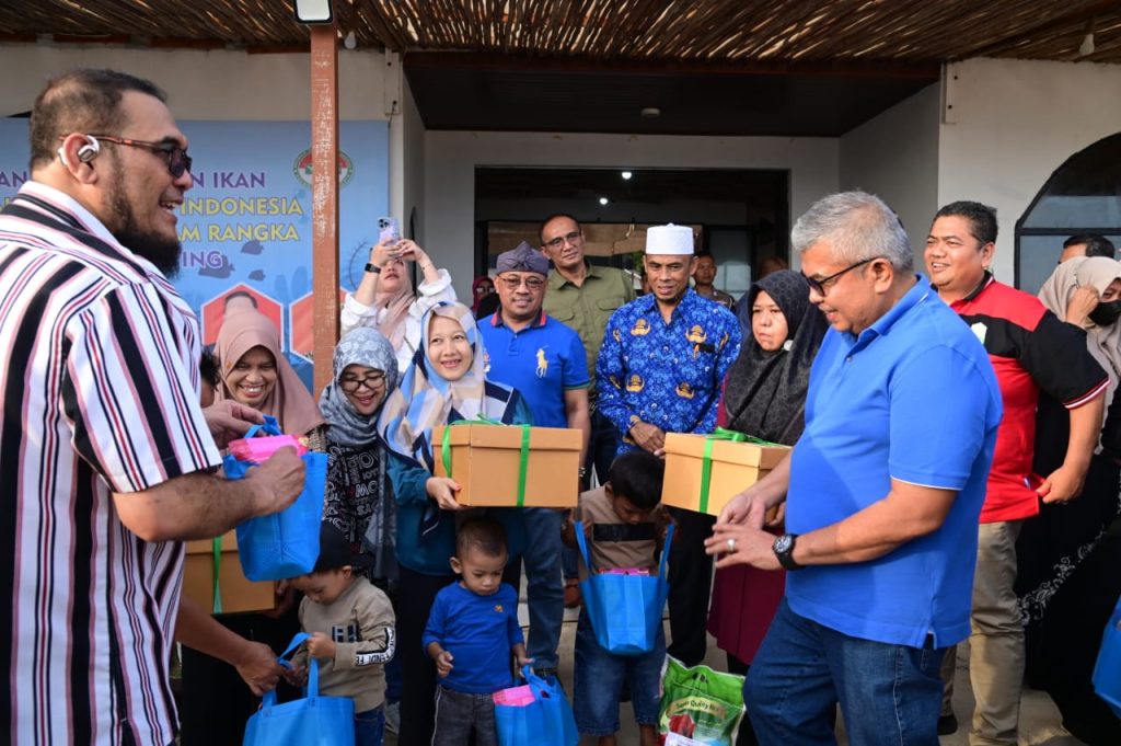Kadis BPPKB dan PA Aceh Besar Hadiri Gerakan Gemar Makan Ikan bersama ARSADA dan PKK Aceh