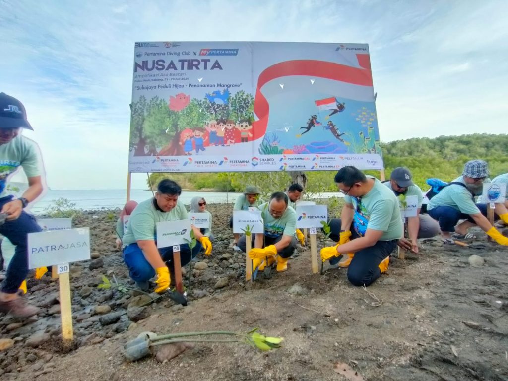 Komitmen Peduli Lingkungan: Pertamina dan Rumah Zakat Lakukan Penanaman Mangrove di Sabang