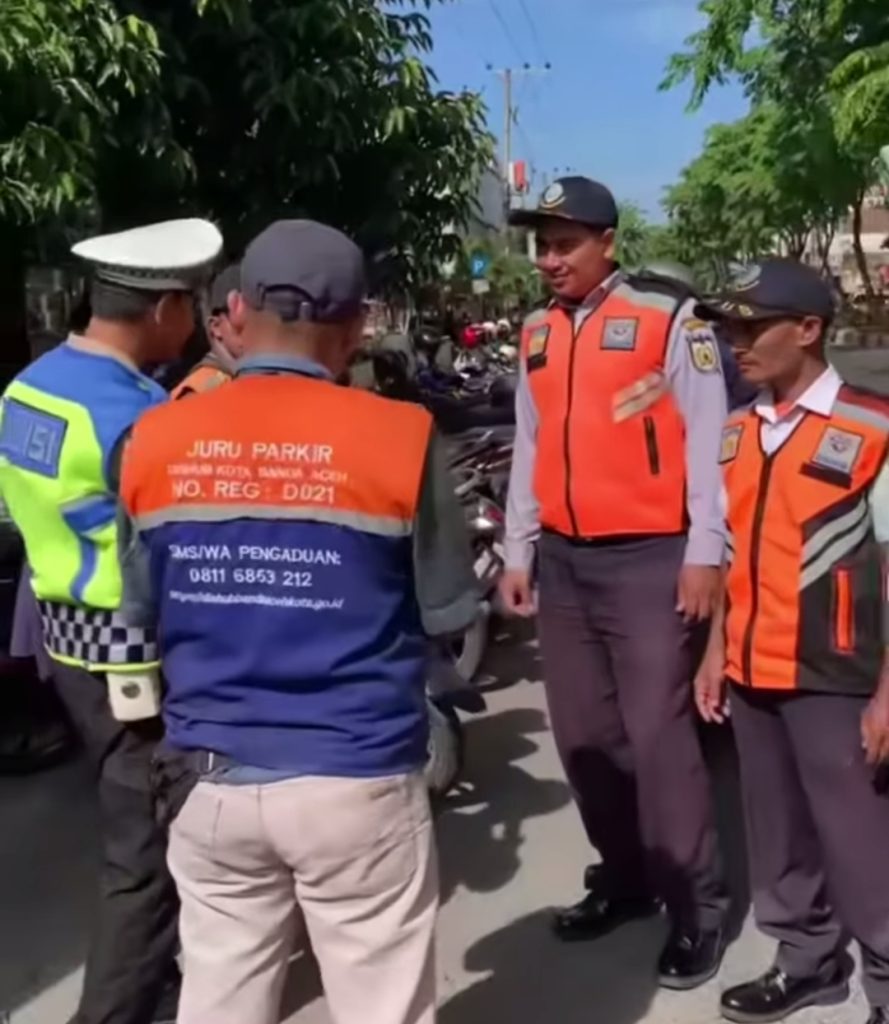 Dishub Banda Aceh Jelaskan Fungsi Juru Parkir di Tepi Jalan Umum