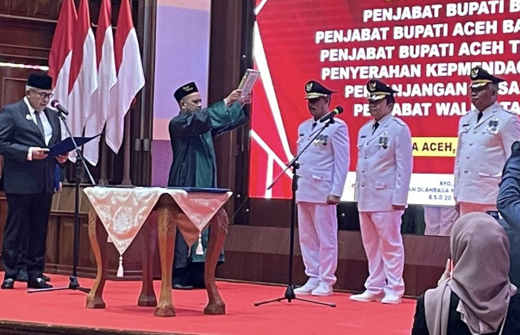 Bustami Hamzah Lantik Tiga Penjabat Kepala Daerah di Aceh