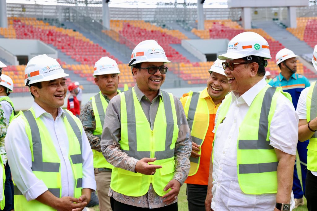 Pj Sekda Aceh Dampingi Wantimpres Tinjau Pembangunan Stadion Harapan Bangsa
