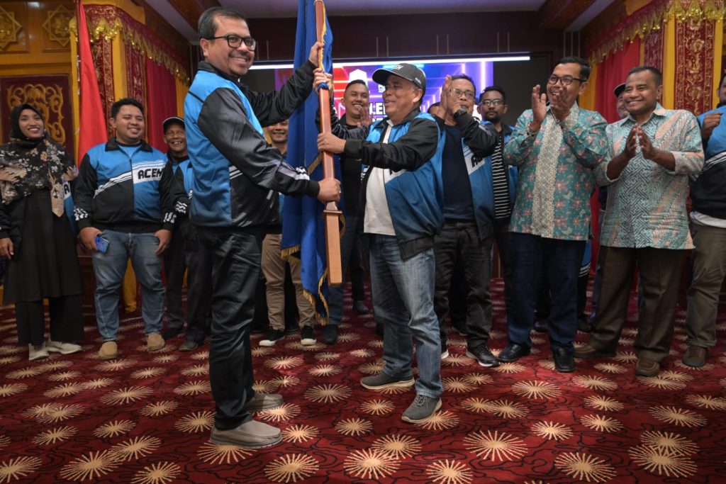 Pj Sekda Lepas Keberangkatan Kontingen PORWANAS PWI Aceh