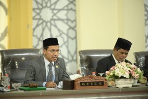 DPRK Gelar Paripurna Penyampaian Penjelasan dan Penyerahan Empat Raqan Kota Banda Aceh