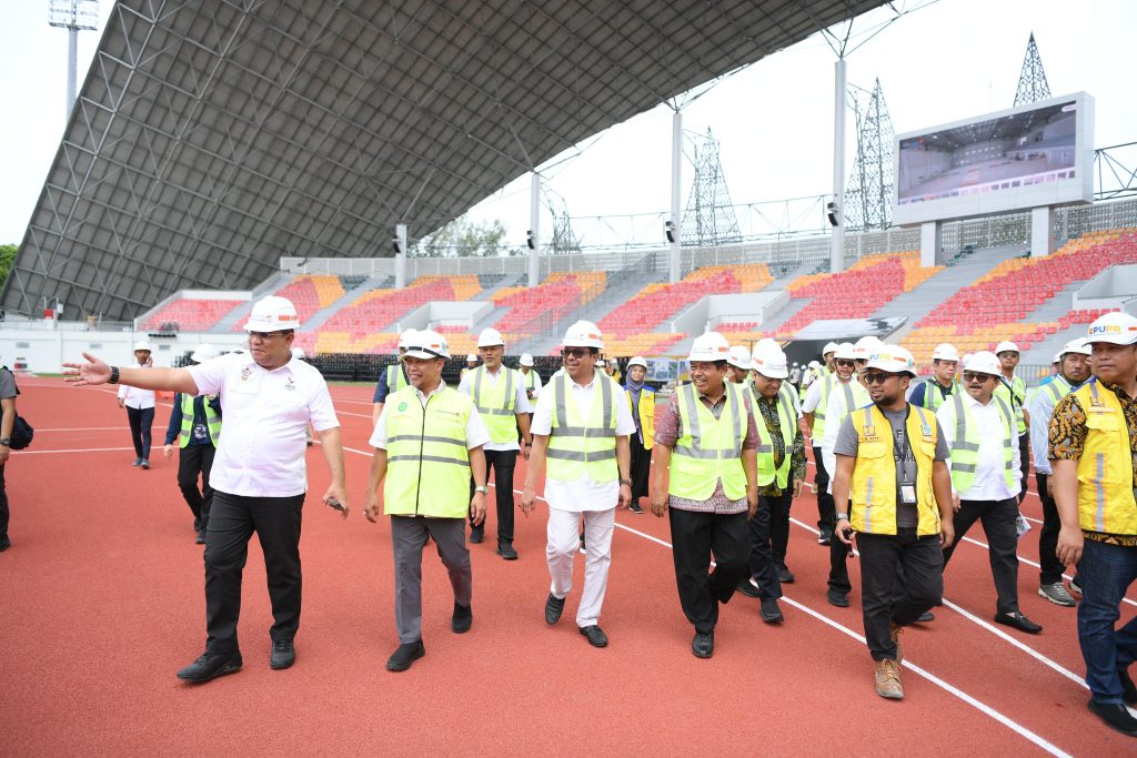Penjabat Sekda Aceh Bersama Deputi Kemenko PMK Tinjau Pembangunan Venue PON