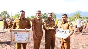 Raih Juara Gampong Tingkat Provinsi Aceh, Bueng Sidom Terima Hadiah dan Penghargaan 
