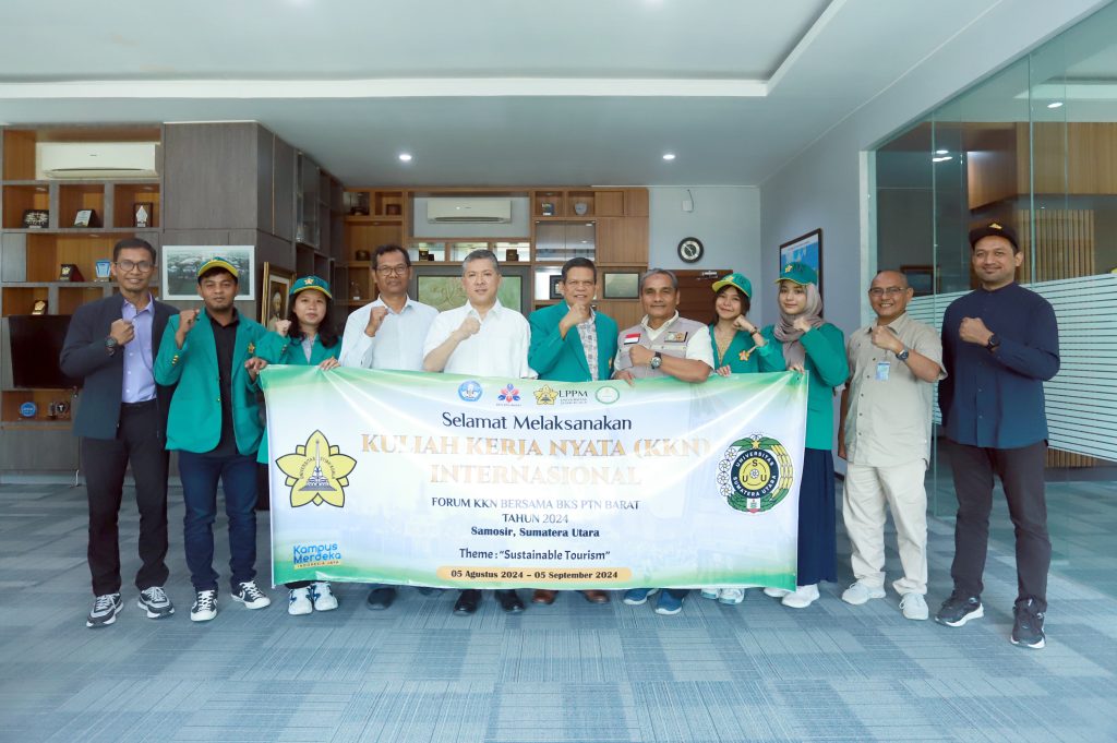 Empat Mahasiswa USK Ikut KKN Internasional di Pulau Samosir