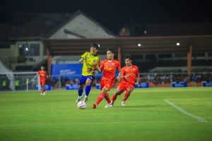 Sepakbola PON XXI, Papua Barat Main Imbang Sulawesi Tengah 1-1