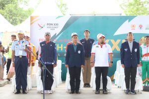 Pj Bupati Iswanto Hadiri Pembukaan PON XXI Cabang Olahraga Terjun Payung