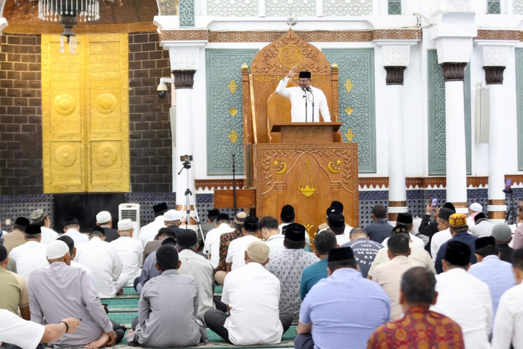 Pj. Gubernur Safrizal Ajak Masyarakat Teladani Rasulullah untuk Membangun Aceh Lebih Baik