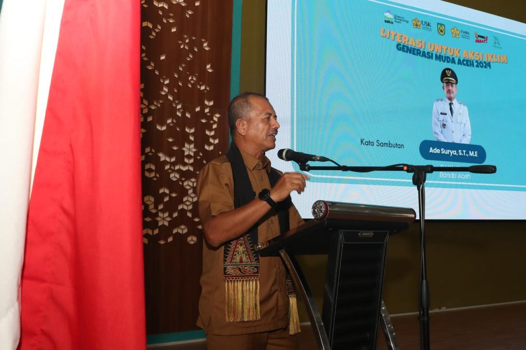 Ade Surya Sebut Mahasiswa Berperan Penting Menjaga Lingkungan