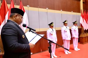 Pj Gubernur Safrizal Lantik Tiga Penjabat Bupati