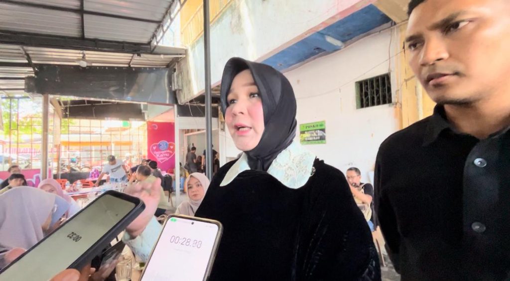 Calon Walikota Banda Aceh, Illiza Sa’aduddin Djamal, Paparkan Program Prioritas Kepada Jurnalis