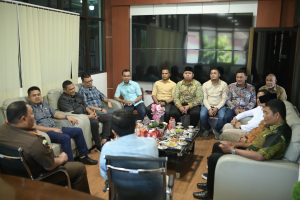 Jalin Silaturahmi Pimpinan DPRK Sambangi Kajari Banda Aceh