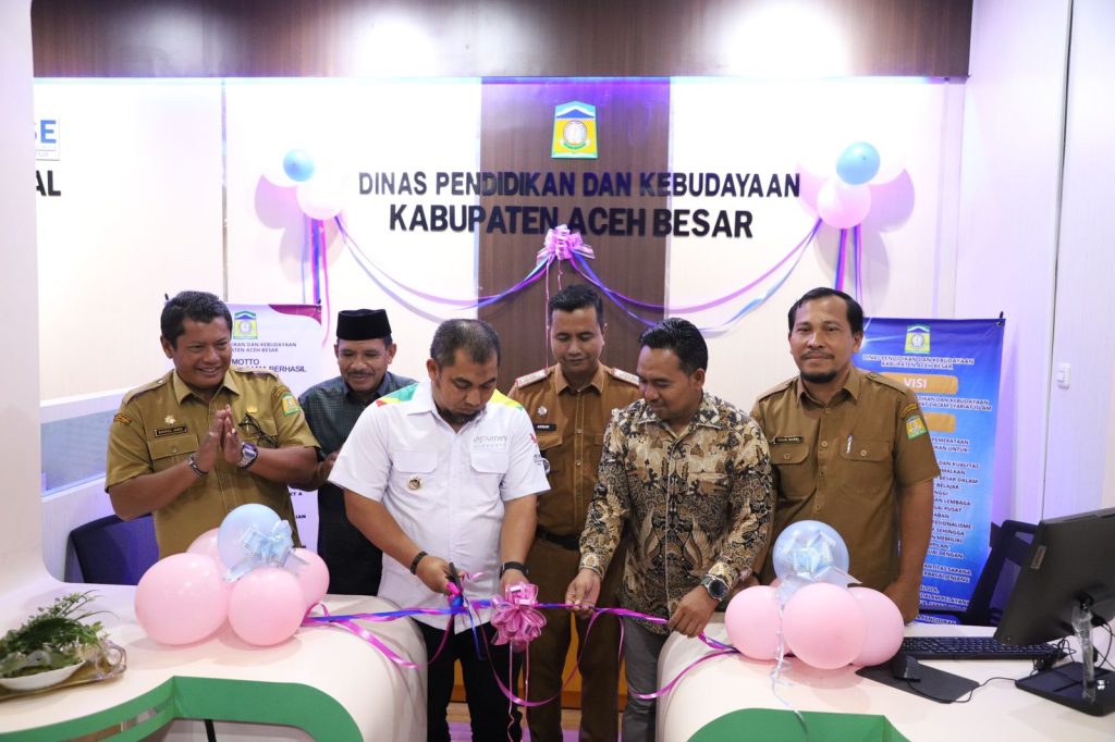Terobosan Baru Pemkab Aceh Besar, Pj Bupati Luncurkan Counter Disdikbud di MPP Lambaro