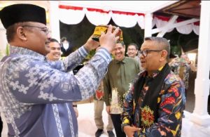 Pj Gubernur Safrizal Sambut Delegasi Kerajaan Negeri Pulau Pinang di Meuligoe