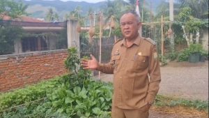 Camat Darul Kamal Ajak Warga Maksimalkan Lahan Sempit Jadi Produktif 