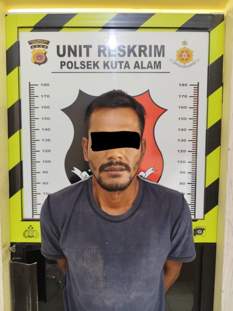 Pria Bersenjata Mainan Ditangkap Usai Curi Emas Seorang PNS di Lampulo