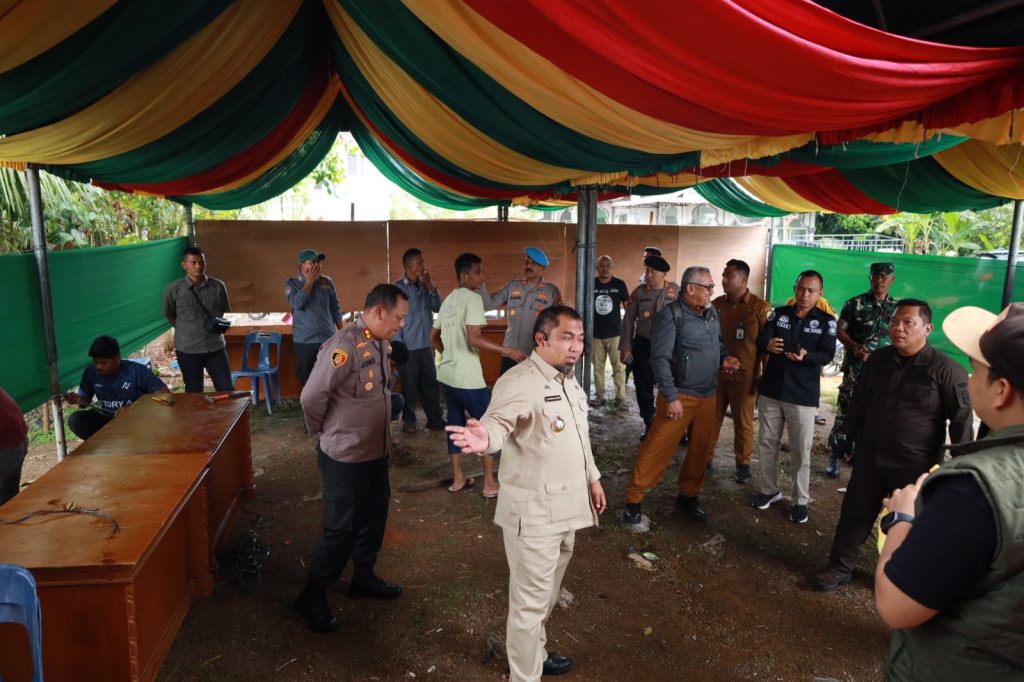 Pj Bupati Iswanto Bersama Forkopimda Tinjau Kesiapan TPS Sehari sebelum Pencoblosan