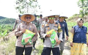 Dukung Asta Cita Presiden RI, Polres Bireuen Tanam Jangung Bersama Masyarakat