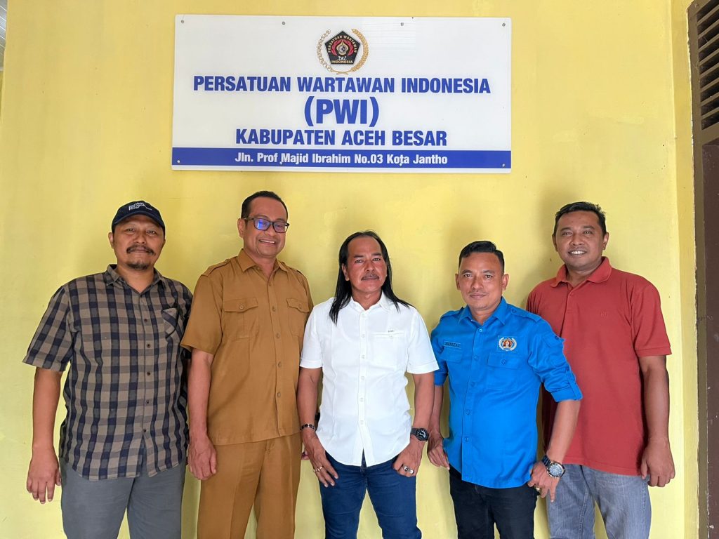 Ketua SPS Aceh Sambangi Markas PWI Aceh Besar