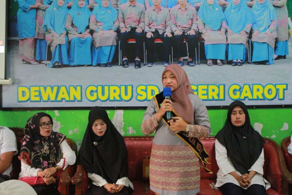 Bunda Literasi Aceh Besar Buka Sains Day Online Bersama Penerbit Erlangga 