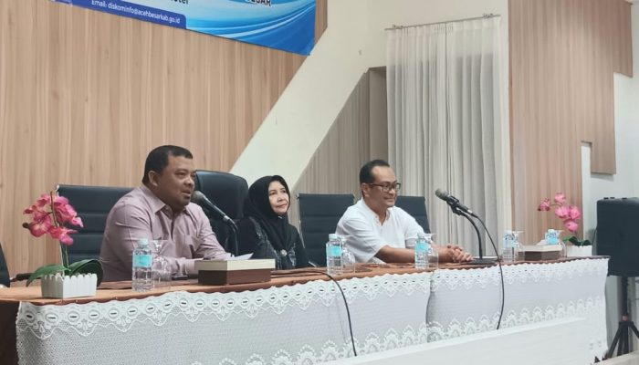 Sekda Aceh Besar Tutup Bimtek E Office