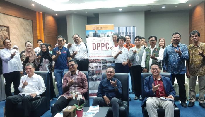 Wakili Pj Bupati, Kalaksa BPBD Aceh Besar Hadiri Lauching Of High Impact Book Publication