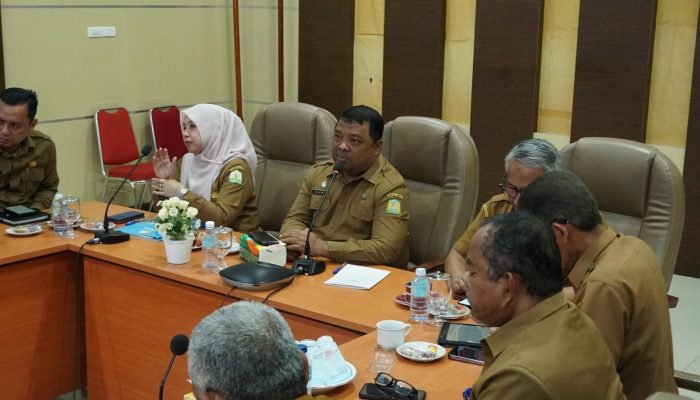 Wakili Pj Bupati, Sekda Aceh Besar Pimpin Rapat Exit Meeting dengan Inspektorat Aceh 