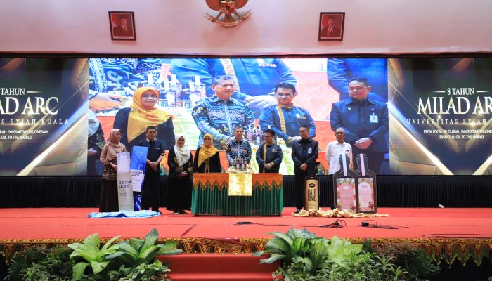 USK Luncurkan Produk Kecantikan Berbahan Kolagen Ikan Tuna, Wamen Prof Stella Akui Salut