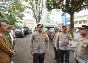 Kapolres Lhokseumawe dan Ketua Bhayangkari Kunjungi Pos Pelayanan dan Pengamanan Ops Lilin 2024