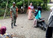 Babinsa Gampong Lon Baroh, Pererat Hubungan dengan Warga melalui Interaksi Hangat
