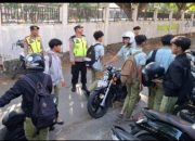 Polisi Amankan Pelajar Bolos Sekolah Saat Nongkrong di Warkop