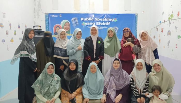 Ibu Profesional Aceh Gelar Pelatihan Public Speaking